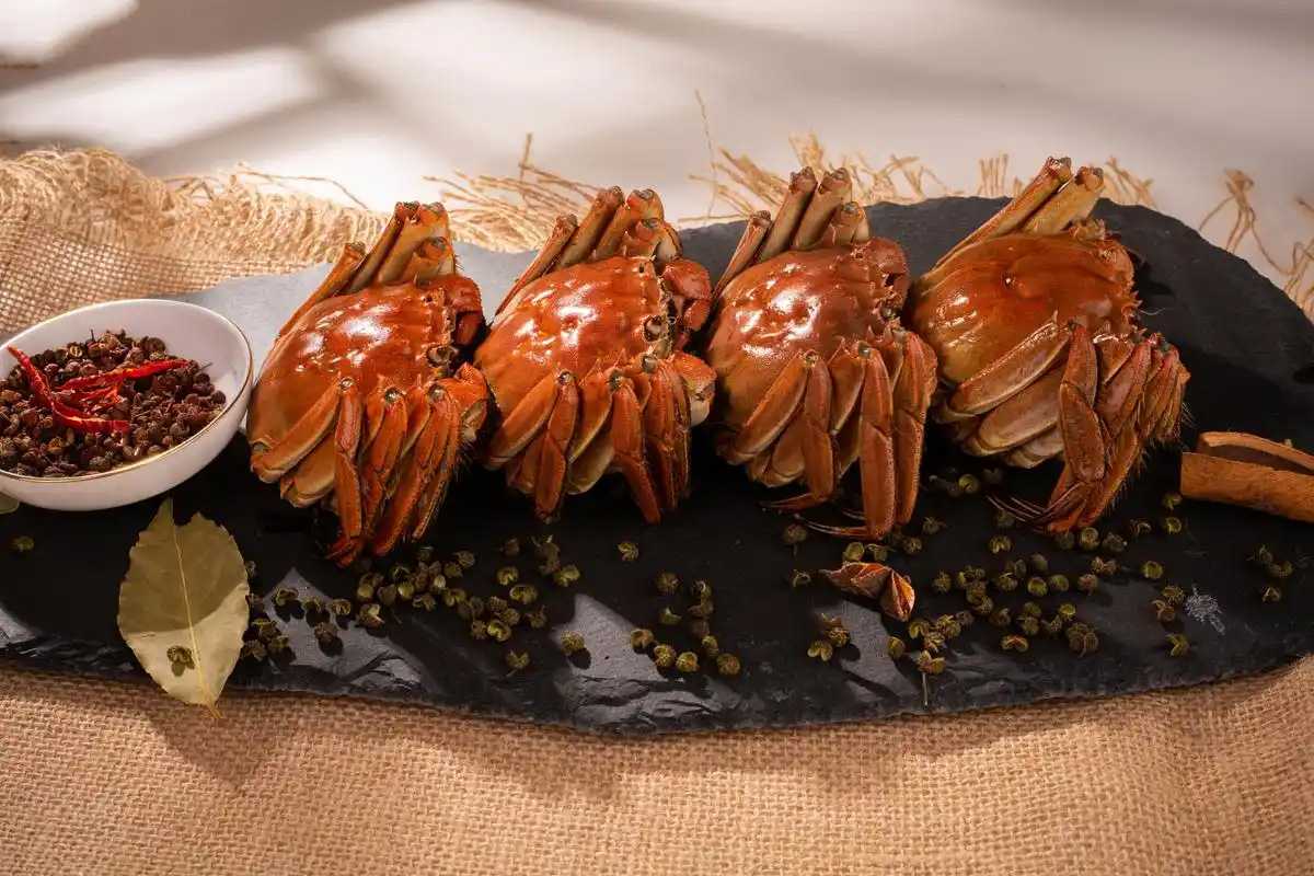 醉蟹日销破万盒？智能包装机如何让非遗美食逆袭高端生鲜赛道