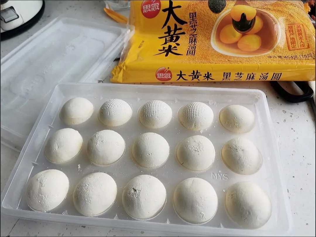 智冻未来，包揽高效：吕工机械开启速冻食品包装新纪元