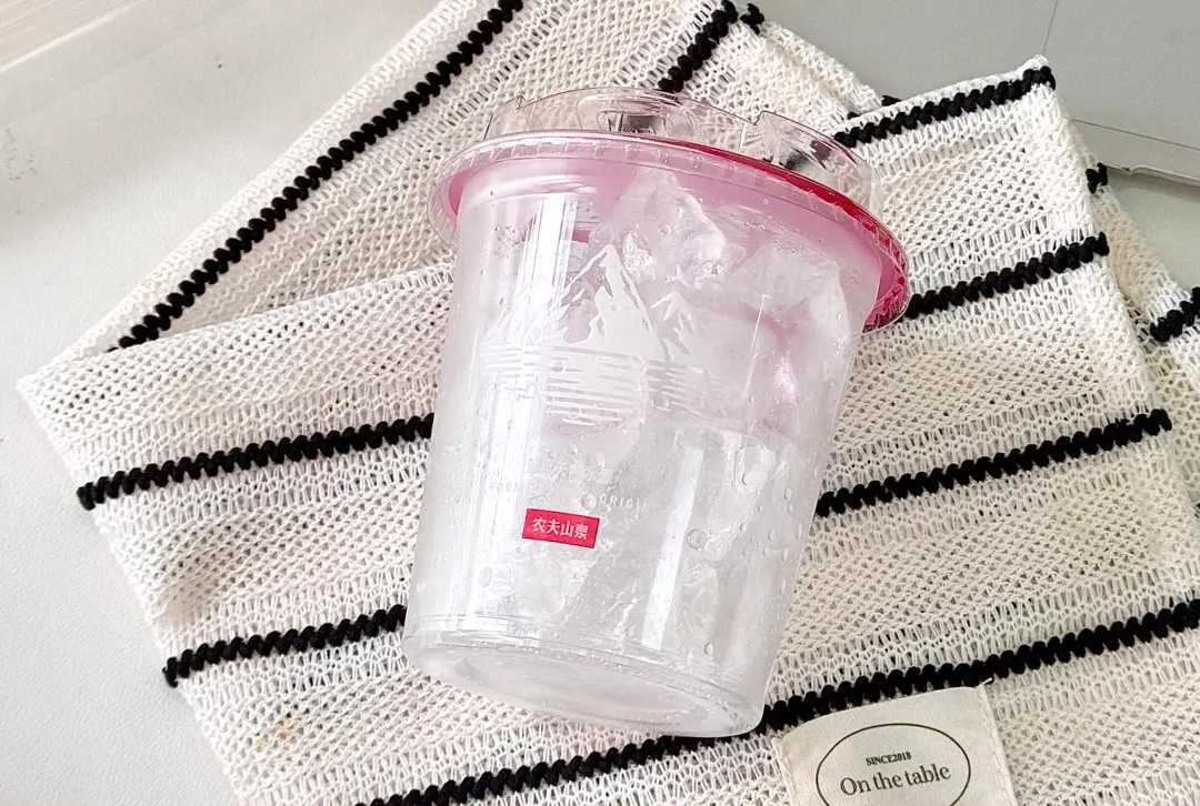 专为量产而生！吕工机械推出柔性化全自动食用冰杯灌装系统