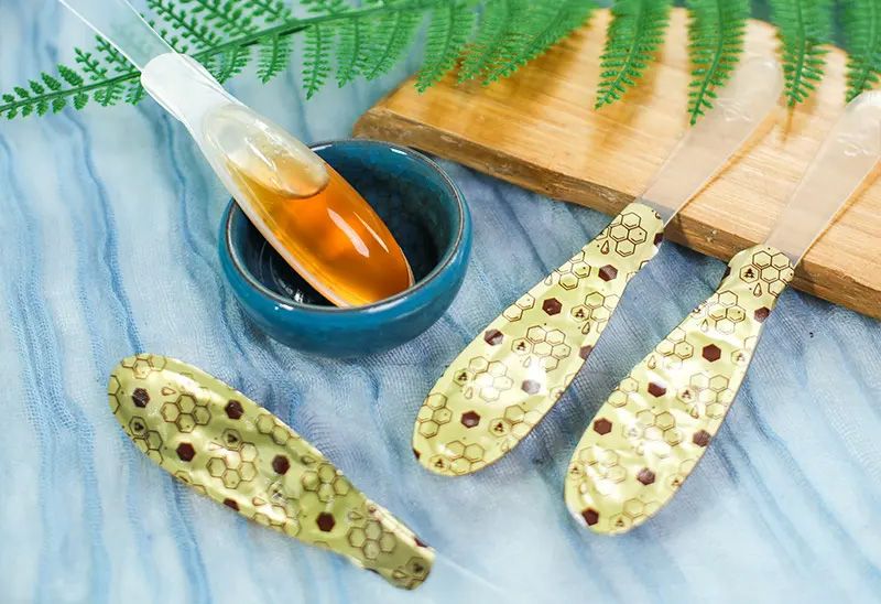 1729319588849324.jpg 勺装蜂蜜01.jpg