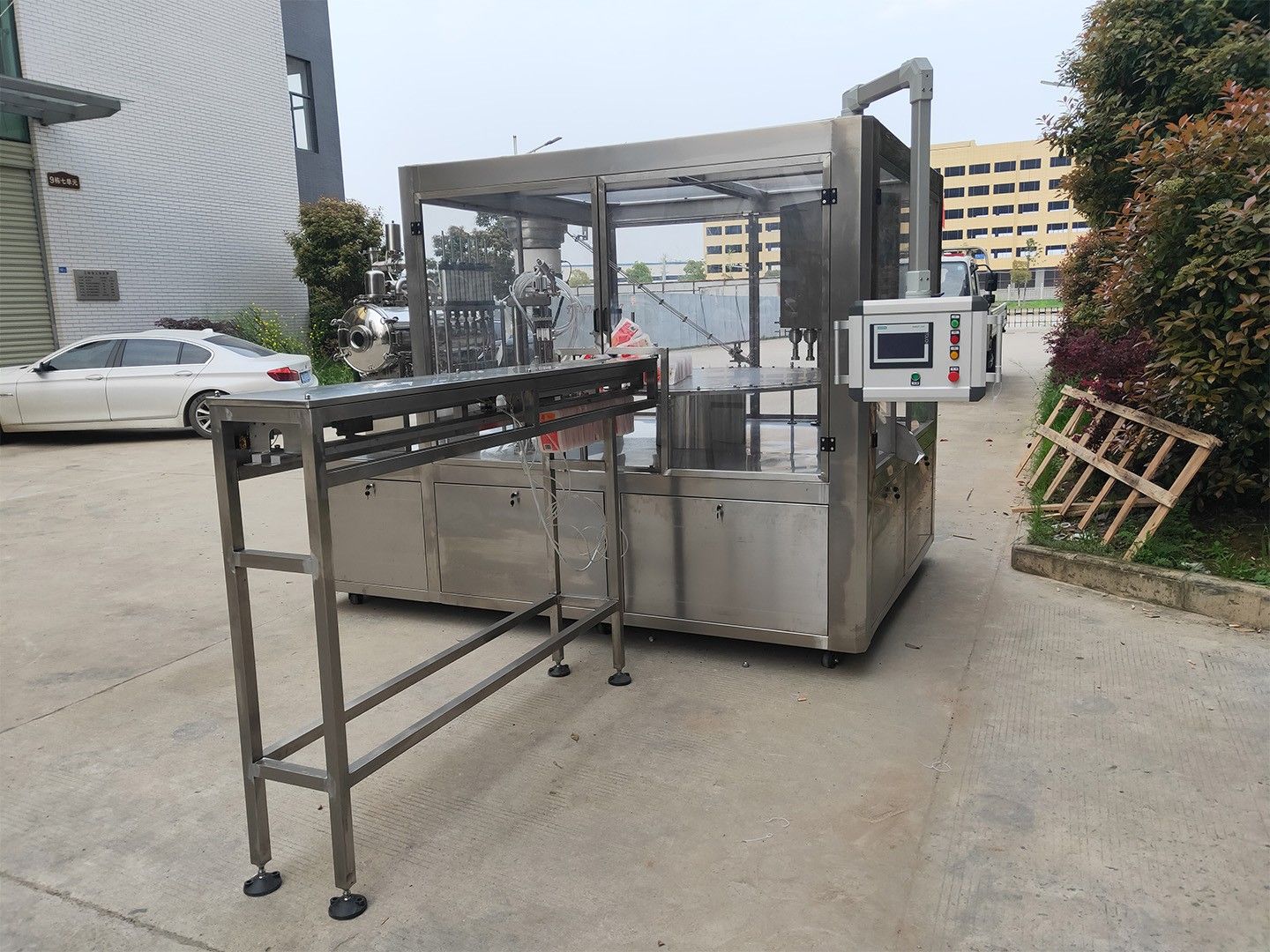 1733463139904382.jpg LG-620 吸嘴袋灌装旋盖机 (2).jpg